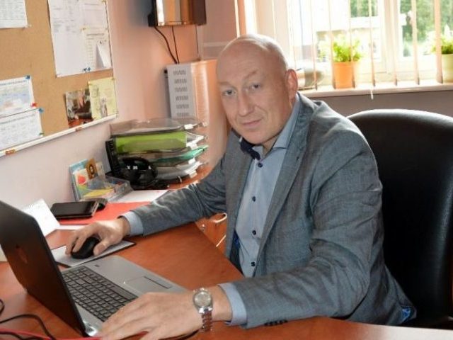 Andrzej Walewski nowym dyrektorem szkoły